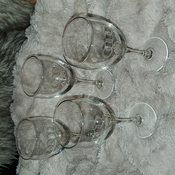 Set of 4 wine glasses "AUDI" - Picture 1 of 3